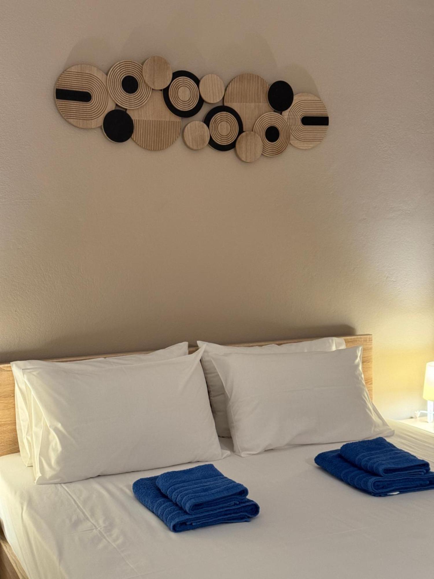 Aelia Rooms & Apartments Chora de Ios Exterior foto